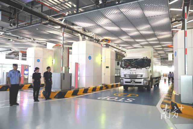 流动的大湾区：北上南下“双向奔赴”