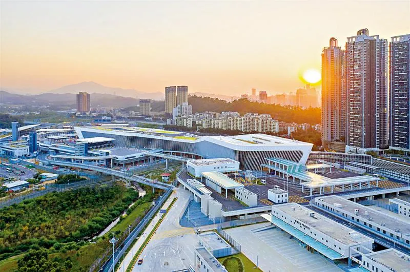 莲塘口岸粤港车牌：连接深港的重要纽带